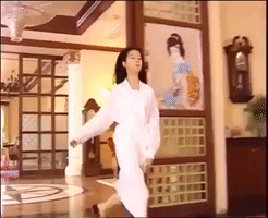 liu yi fei run GIF
