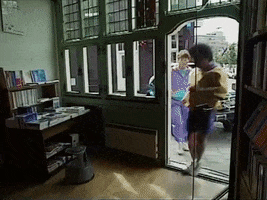 Boekenwinkel GIFs - Find & Share on GIPHY