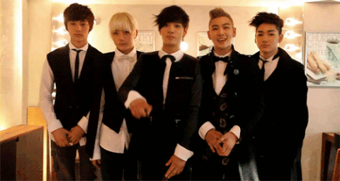 nuest GIF