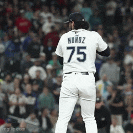 kingkaps7 giphyupload kingkaps7 mariners closer andrés muñoz shuts it down GIF