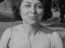 Film Bikini GIF