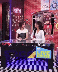 Emibonnielivehouse GIF