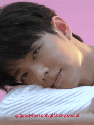marifanaccount  GIF