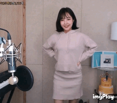 giphyupload GIF