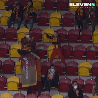 Afas Stadion Dancing GIF by ElevenSportsBE