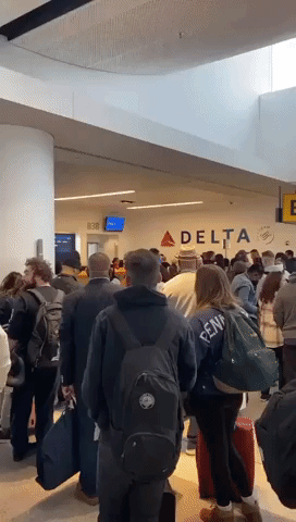 Flights Resume After FAA Lifts Ground Stop Due to System Outage