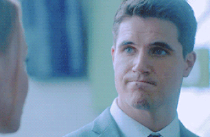 robbie amell GIF