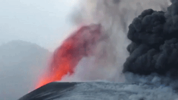 La Palma Volcano Spews Lava and Ash Day After Cone Collapse