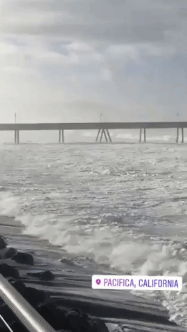 High Surf Pummels California's Pacifica Pier