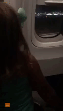 Little Girl's Adorable Reaction to Takeoff Leaves Passengers Smiling