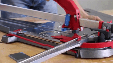Moldimplas giphygifmaker GIF
