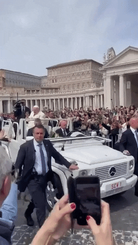 Pope Francis Italy GIF by Storyful
