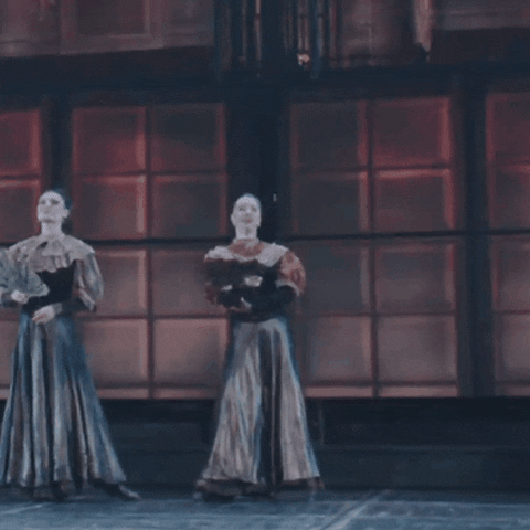 smm-karenina giphyupload аннакаренина аннакаренинамюзикл стива GIF