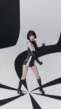 Choi Yena GIF