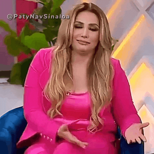 Patricia Navidad Reaccion GIF