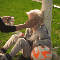 La Roche Posay Winnen GIF by Hokus Fokus