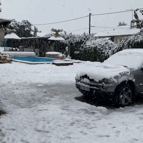 'Quelle Horreur': Season's First Heavy Snowstorm Blankets Southeast France
