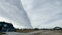 Spectacular Cloud Forms Ahead of Cold Front in Omaha