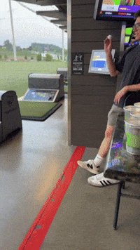 Driver Top Golf GIF