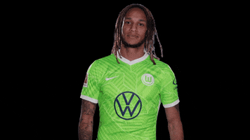 Look Here Reaction GIF by VfL Wolfsburg