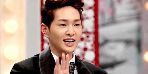 lee jinki i cant get over this lmao GIF