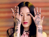 Shuhua Latata GIF by (G)I-DLE