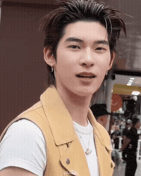 Teetee Wanpichit GIF