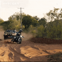 Mystery Road Running GIF by Acorn TV Latin America