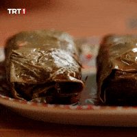 Hungry Dinner GIF by TRT