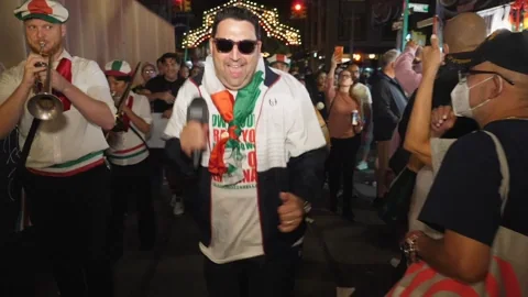 Italian Dancing GIF by Sidetalk