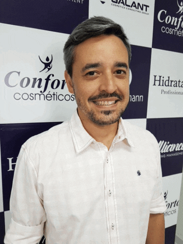 Cosmeticos Cosmetologia GIF by Douglas Alan