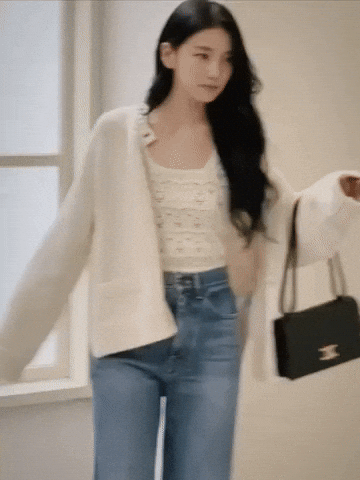 Bae Suzy GIF