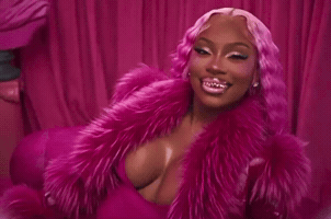Monaleo GIF