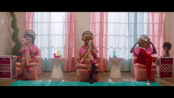 magazine salon GIF
