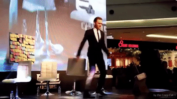 Tom Hiddleston GIF