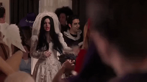 giphy.gif?cid=ecf05e474t6aq714rmqegbm57yt71vy5jqomoyhyxwyskrl5&rid=giphy.gif&ct=g