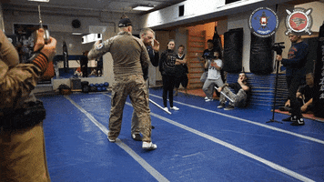 izvor-volk volk stick fighting dmitri drachin structure breaking GIF