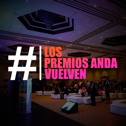 hansolivari #premioanda #premiosanda2017 #andaperu GIF