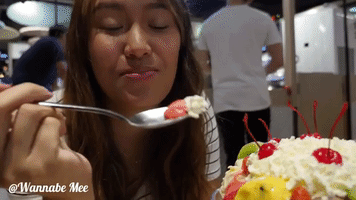 Wannabe Mee GIF