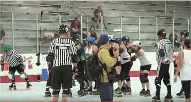Sigourney_Cleaver boom roller derby here comes the boom qcrg GIF