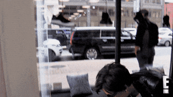 Kris Jenner GIFs - Find & Share on GIPHY