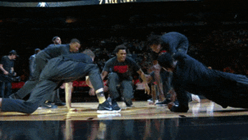 200.gif?cid=fc005b0894716fedb952d9f416062cbf119fbe9b9d74096c&rid=200.gif&ct=g