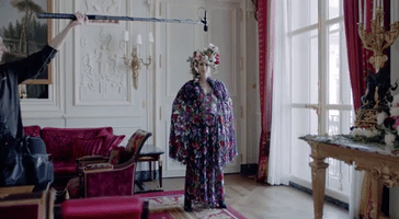 200.gif?cid=fc005b08a672de54d9dd8f3df7c4beb07719133611ca01db&rid=200.gif&ct=g