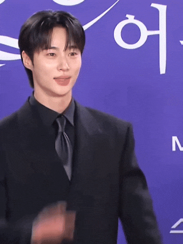 Byeonwooseok GIF