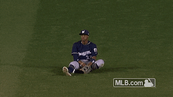 milwaukee brewers applause GIF by MLB