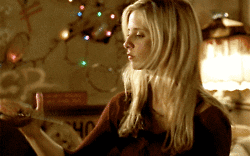 Buffy The Vampire Slayer Stake GIF - Find & Share on GIPHY