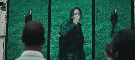the hunger games hope GIF