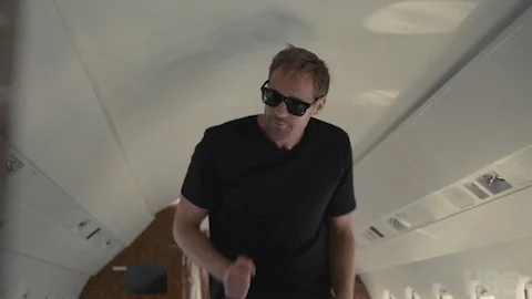 giphy.webp?cid=6c09b952245b4ea81ca88e8b442f6e6a163e5fe66ef234cf&ep=v1_internal_gifs_gifId&rid=giphy.webp&ct=g