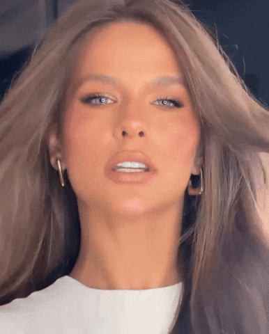 Miss Brasil Messi GIF