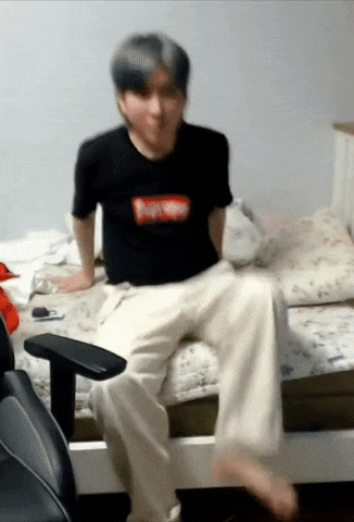 Steelo GIF